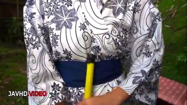 Aoi Mizuno in kimono holding yellow dildo outdoors JAV blowjob tease