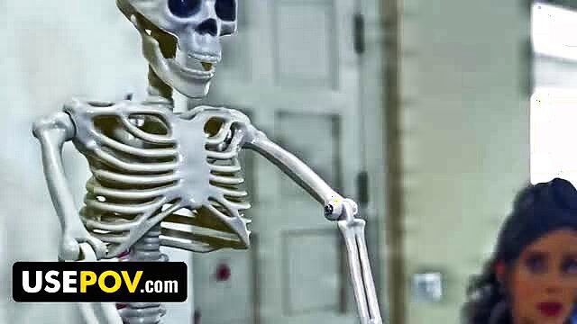Nicole Emma Vaunt scared by skeleton in FreeUse POV fantasy
