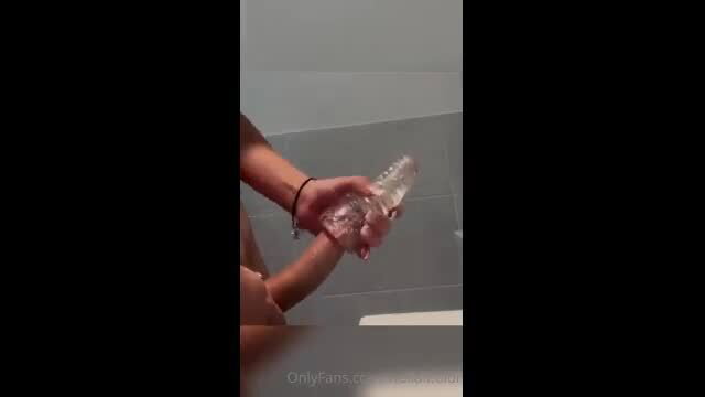 Stella Francis strokes her big shemale cock close-up in bath