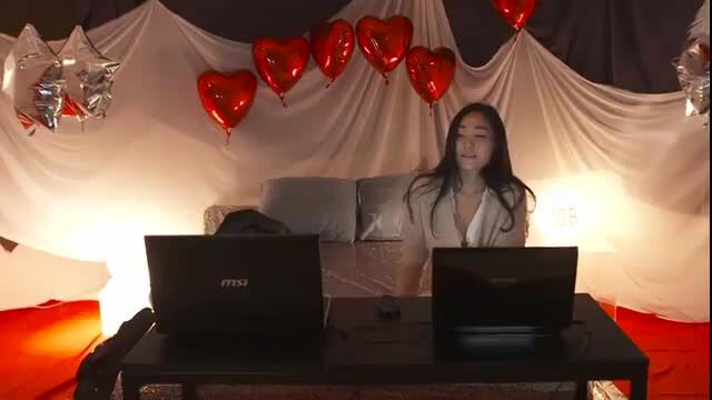 Oh In-hye Cho Yeon-jin nude in erotic scene, Asian beauty at desk