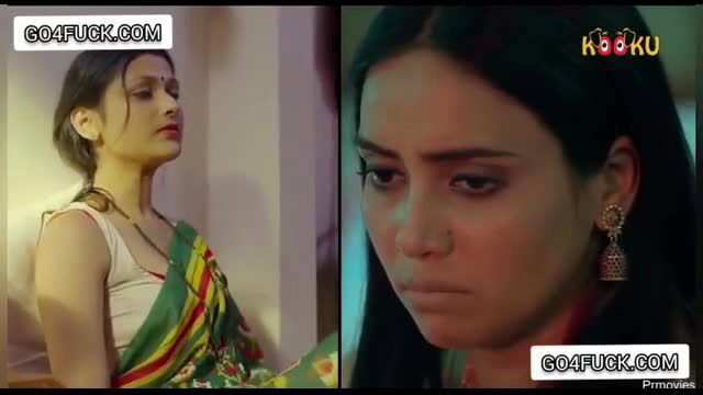 Indian babe in green saree and white blouse, sultry closeup gaze