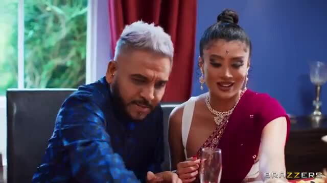 Yasmina Khan in sexy red sari at Bengali dinner party