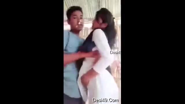 Desi Indian couple outdoor sex, guy groping girl's ass from behind