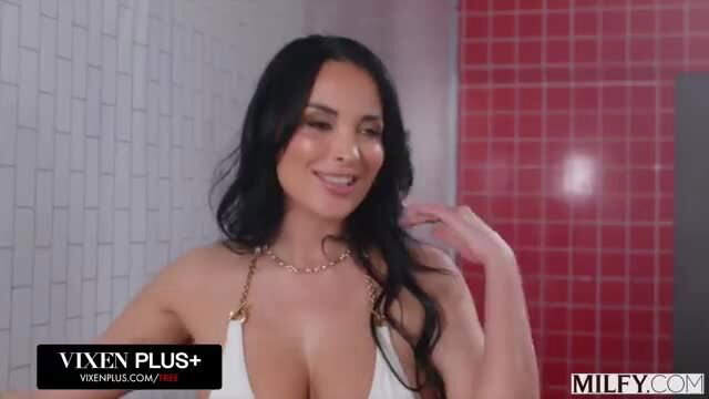 Anissa Kate in white chain bikini seduces in shower, MILFY