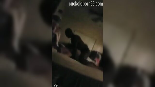 Amateur homemade milf fucked doggystyle by black guy cumshot