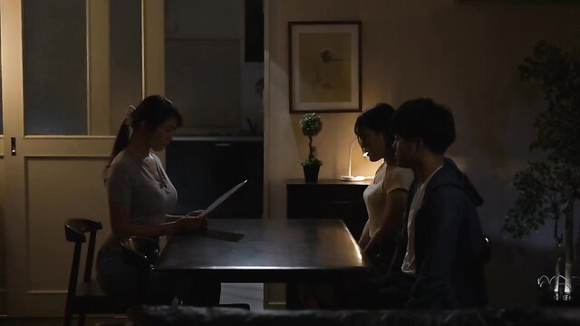 Reiko Kobayakawa in surrogacy drama JAV consultation scene