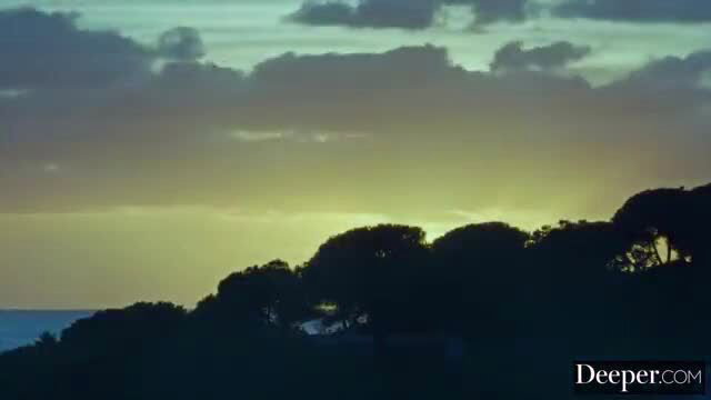 Asteria Jade sucks Parker's thick cock in Deeper gym scene