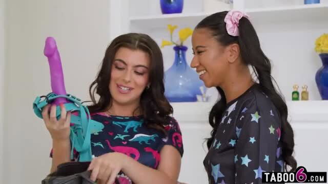 Ebony & British babes tease huge purple strapon in lesbian slumber party