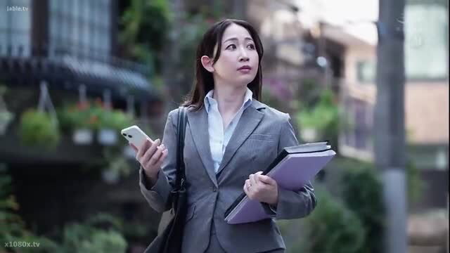 Mito Kana in lingerie on couch, legs spread by man, JAV wife insurance agent