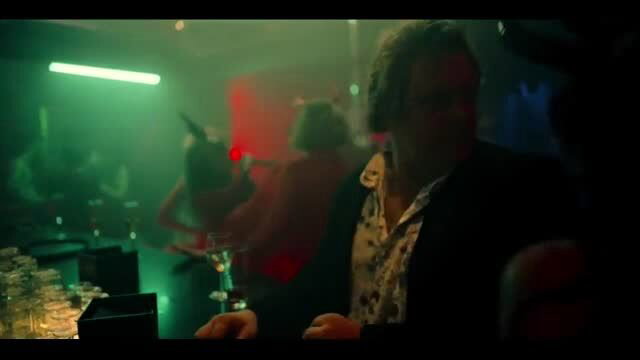 Edyta Olszowka & Karolina Kominek-Skuratowicz nude club sex scene Strange Angels