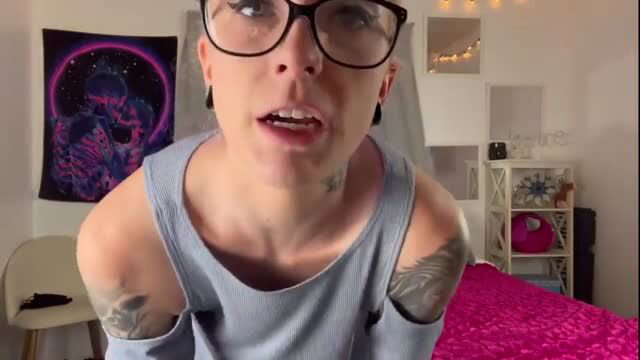 Tiny and Ellie in sexy cutout top, teasing talk for loser pledge