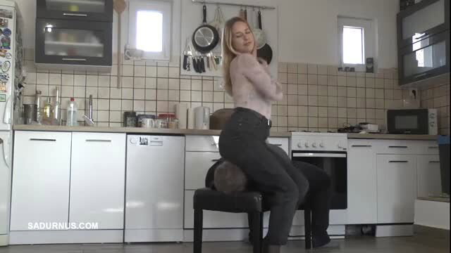 Amy Douxxx facesits slave in kitchen, hot blonde domme grinding