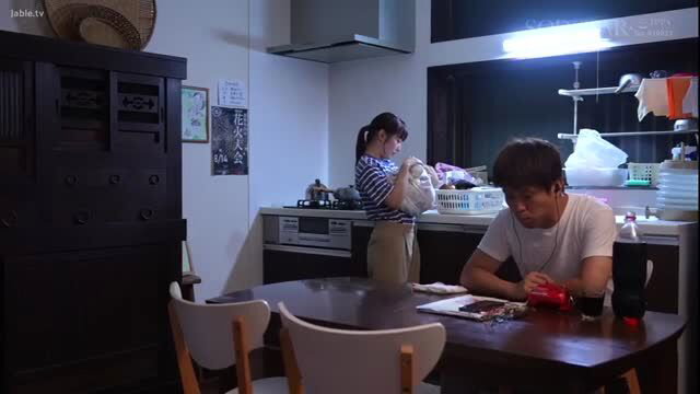 矢埜愛茉 big tits sister in kitchen with brother, JAV censored