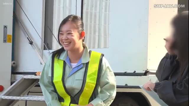 Amateur JAV debut: 19yo Japanese gal Tenkawa Tsuru missionary creampie