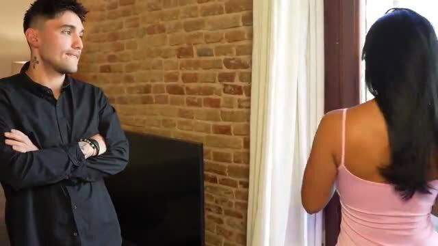 Mariana Martix Latina MILF in pink top, big ass to employee