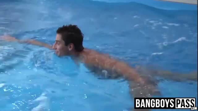 Grayson Elliott nude swimming in pool, BangBros Pass gay twink scene