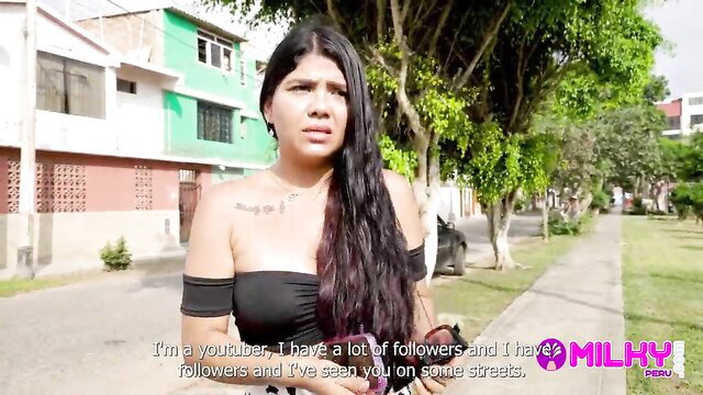 Hot Peruvian MILF with long dark hair seen on streets, lots of followers