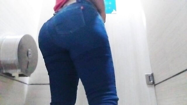 AngieBlondeStar thick ass in tight jeans, public bathroom hidden cam