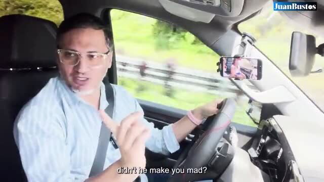 Juan Bustos drives as Devil Khloe rides cock on phone mount