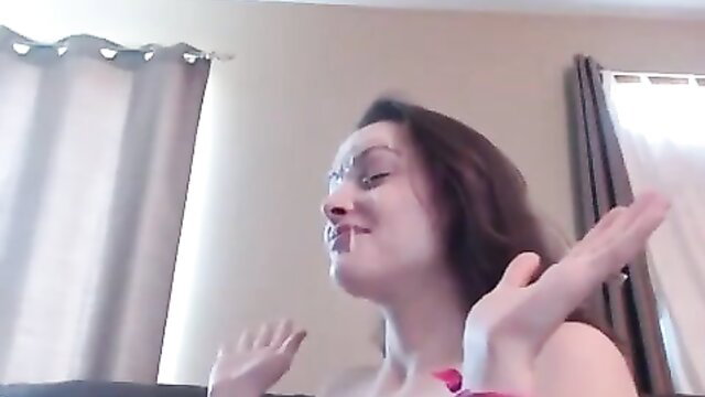 Brunette amateur babe with hand raised post-facial after doggy fuck