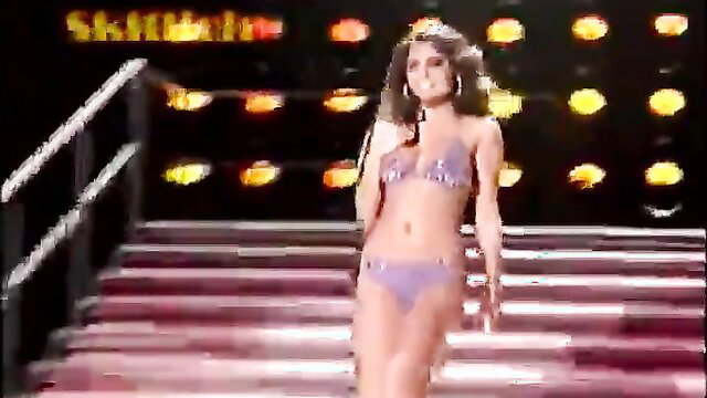 Jimena Navarrete sexy bikini walk on stage at Skim Milk event