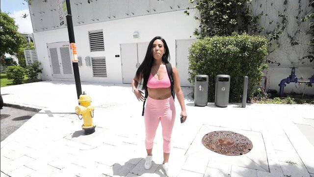 Amirah Styles hot Latina in tight pink sports bra and leggings outdoors