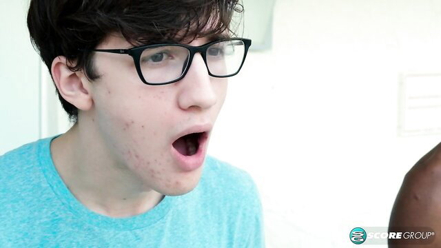 Young man shocked expression in Romaneta Rosse GILF DP video thumbnail