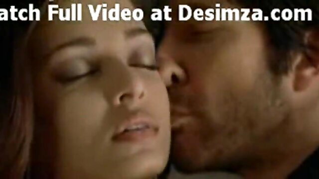 Aishwarya Rai Indian beauty in steamy closeup kiss from blue film