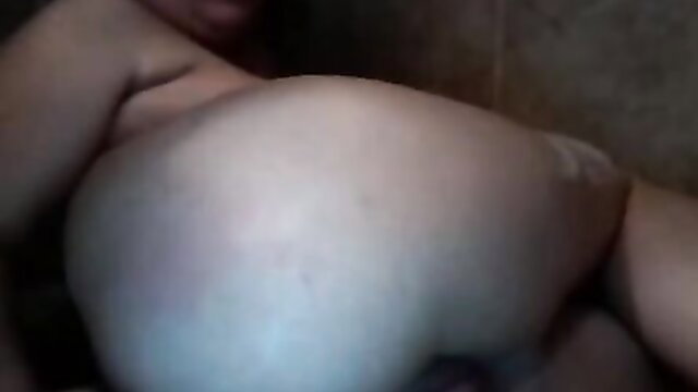 Thick Brazilian camgirl big ass closeup nude tease