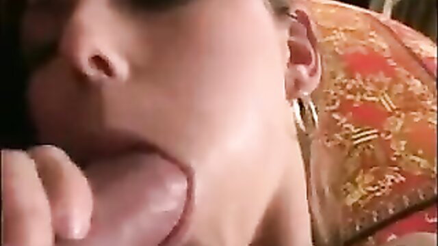 Italian babe deepthroating cock closeup in Nulla E Impossibile 2004