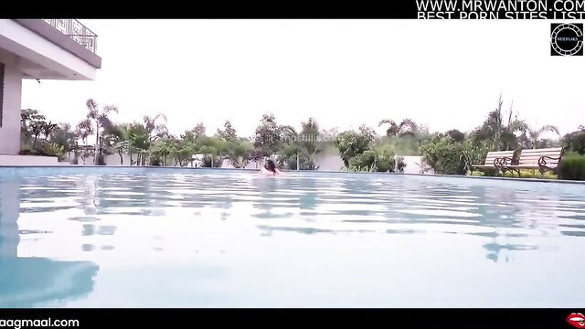 Hot Indian MILF aunty nude in pool, sexy Hindi song HD porn