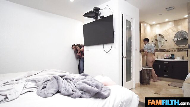 Juan Largo trains teen pussy in bathroom with spying friends