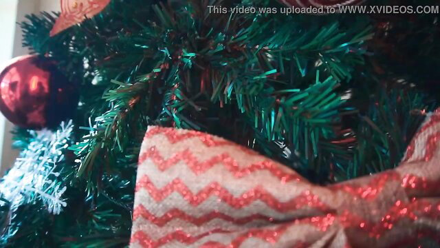 Christmas tree gifts with Candy Crush and Vinny Burgos