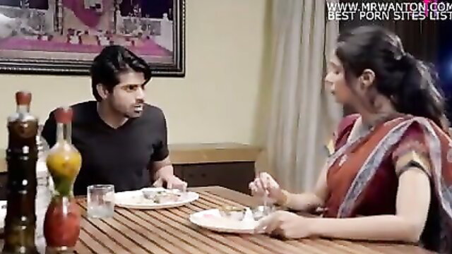 Indian Bhabhi in saree eats dinner with horny boy before doggy fuck