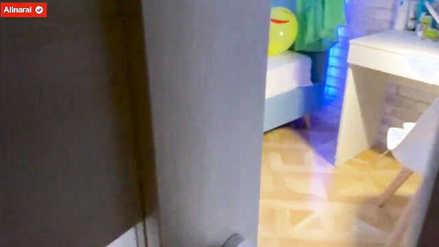 Busty stepmom surprises stepson in bedroom, choose in 10 seconds