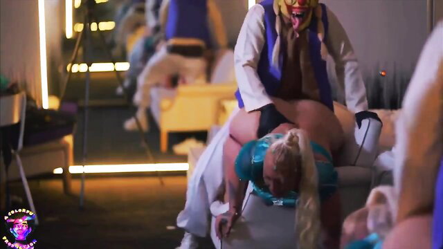 Blonde fat ass clown fucking busty woman on couch