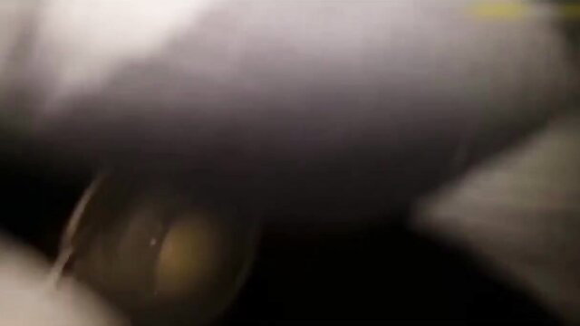 Blurry closeup of tight pussy in dim light from hot freshman hookup