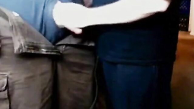 Big Dave's first suck video: muscular guy groping crotch closeup