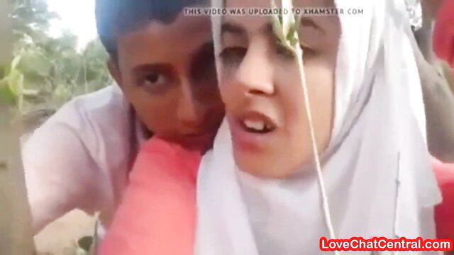 Desi hijab Muslim sister Ltifa doggy fucked outdoor by brother
