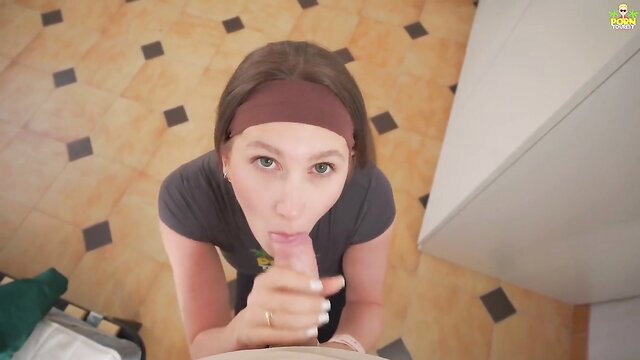 Brunette babe Miss Driada kneels POV sucking cock in amateur porn