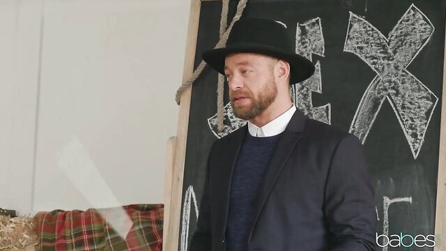 Jared Leto lookalike rabbi in suit hat by XXX board - Danni Rivers vid