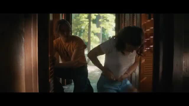 Sadie Sink Jacqi Vene Ryan Simpkins sexy dance Fear Street hot scene
