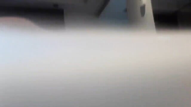 Blurry Mexican puta fucking client in doggy style POV amateur video