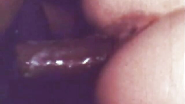 Vintage close-up BJ with hairy cock and glossy lips