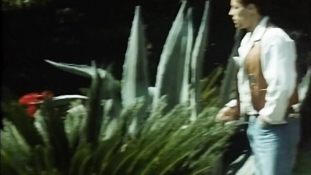Milly D'Abbraccio in vest and jeans in garden, LE DEPRAVAZIONI DI MILLY