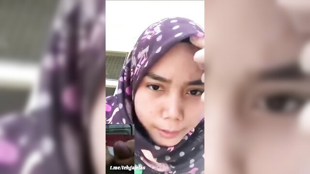 Malay hijab girl Ayu Kurniawati closeup VCS tease