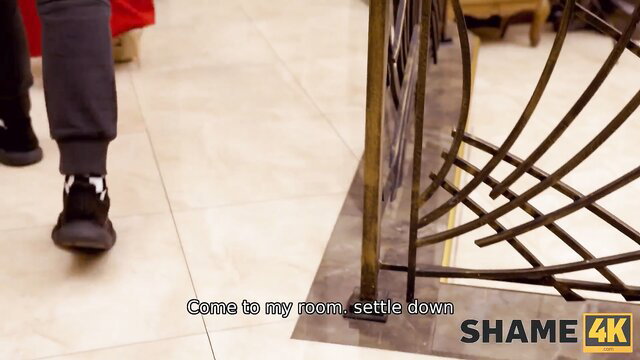 MILF Angela invites to room settle down in Shame4K steal scene
