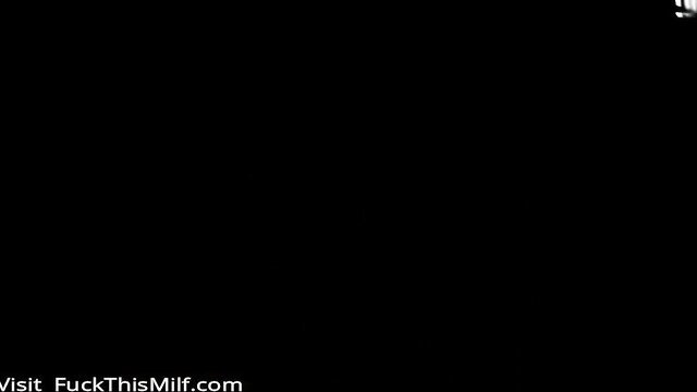 Russian mommy enjoys intense cunnilingus closeup