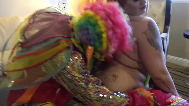 White BBW topless with perverted clown in colorful costume