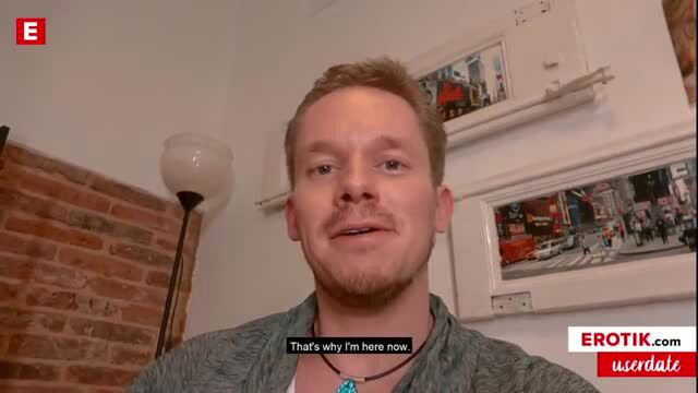 German man smiling in Erotik.com video chat, Frida Sante title